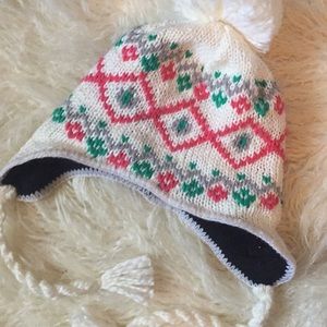 Knit Puffball Hat 💕